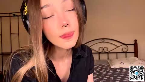 Catalina online show from November 23, 2025, 11:21 am