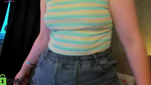 glimmer_goddesss online show from November 28, 2025, 9:34 am