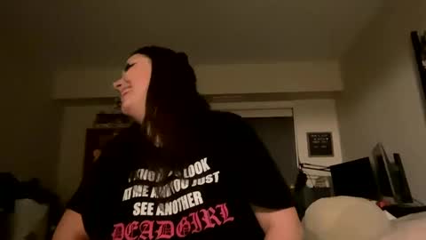 glitteredbrat online show from October 1, 2025, 2:06 am
