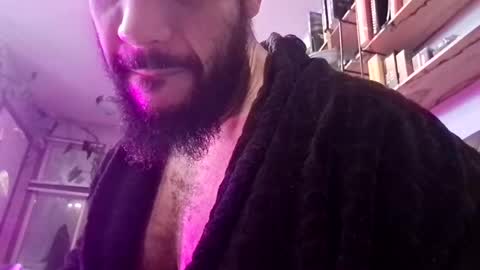 Snapshot of globalmovement chatting on December 17, 2024, 7:29 am globalmovement online show from December 17, 2024, 7:29 am