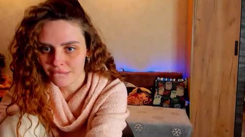 Gloria Wood online show from February 12, 2025, 10:59 pm