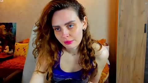 Gloria Wood online show from April 18, 2026, 7:58 pm