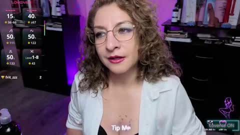 gloriacrespo online show from September 18, 2025, 10:01 pm