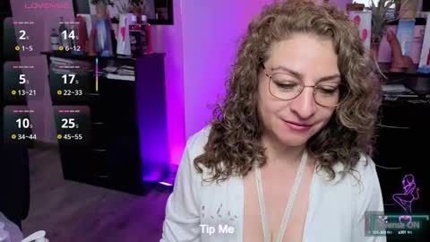 gloriacrespo online show from October 1, 2025, 1:33 am