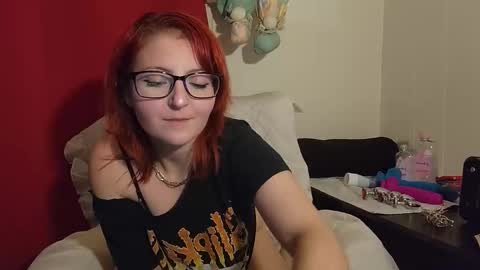 gloryfool online show from March 25, 2026, 9:54 pm