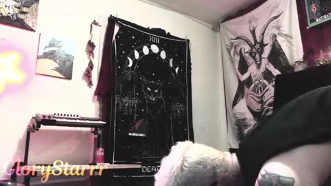 Glory Starrr online show from April 28, 2026, 2:27 am