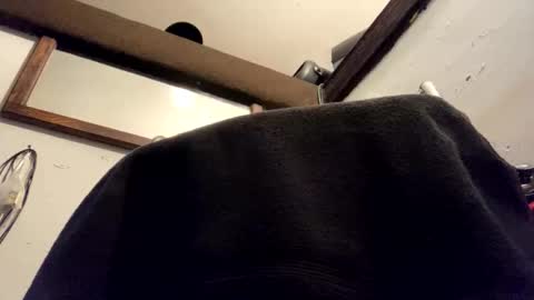 glow28 online show from April 15, 2026, 12:45 pm