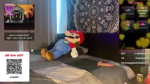 Glow Goddess online show from October 18, 2025, 3:24 pm