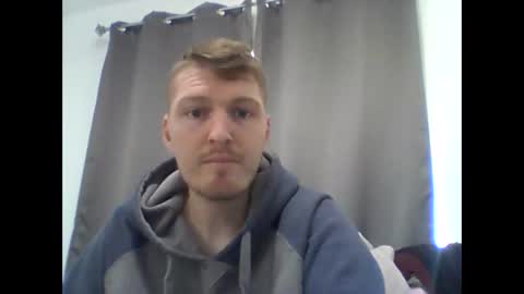 gmonay1331 online show from December 28, 2024, 6:29 pm