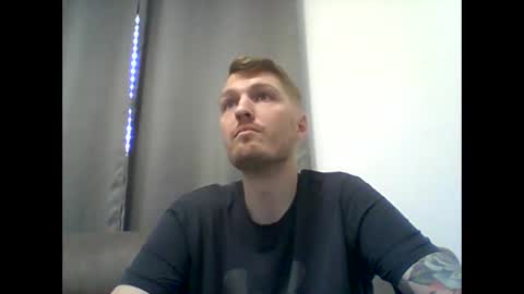 gmonay1331 online show from February 4, 2025, 11:49 pm