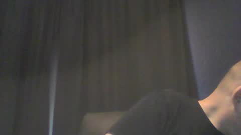 Snapshot of gmonay1331 chatting on August 6, 2026, 4:31 pm gmonay1331 online show from August 6, 2026, 4:31 pm