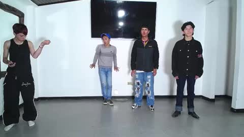 THOMAS AND DAMIAND online show from October 27, 2025, 6:23 pm