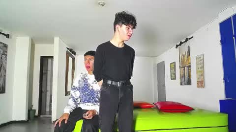 THOMAS AND DAMIAND online show from January 17, 2026, 7:39 pm