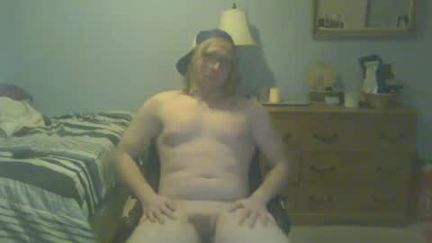 Snapshot of gnger31foru chatting on December 8, 2024, 1:46 am Steven Meadow online show from December 8, 2024, 1:46 am