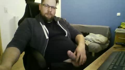 gnik_labinnah online show from May 21, 2026, 9:00 pm
