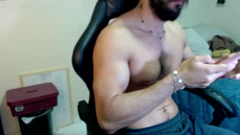 Snapshot of god_hunkules chatting on May 1, 2026, 3:38 pm god hunkules online show from May 1, 2026, 3:38 pm