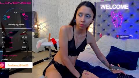 Snapshot of goddess__lilith_ chatting on December 8, 2024, 12:52 pm Lilith online show from December 8, 2024, 12:52 pm