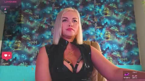 Mrs. Isabella online show from September 13, 2025, 3:50 am