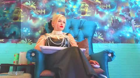 Mrs. Isabella online show from October 12, 2025, 3:49 am