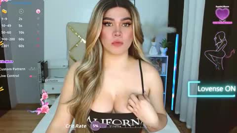 Lyka Fox online show from February 5, 2026, 11:53 pm