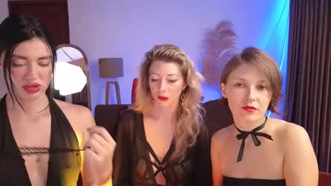 Snapshot of goddess_marylin chatting on February 2, 2025, 3:10 am 330 UTC2 girls online show from February 2, 2025, 3:10 am