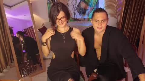   330 UTC2 girls   online show from May 29, 2026, 3:37 am
