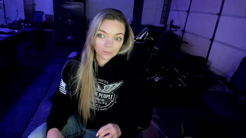 Patricia Mars           Goddess of Mars twitter thegoddessmindy online show from December 3, 2024, 3:33 pm