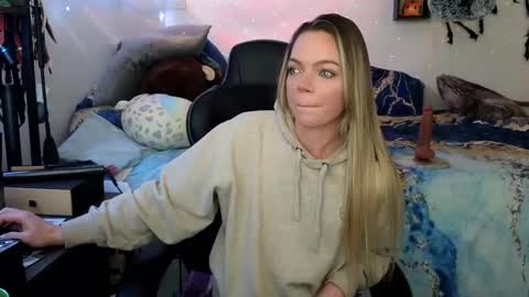 Patricia Mars           Goddess of Mars twitter thegoddessmindy online show from February 27, 2025, 3:26 pm