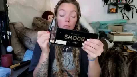 Patricia Mars           Goddess of Mars twitter thegoddessmindy online show from October 14, 2025, 2:07 pm