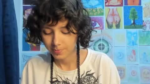 Snapshot of goddess_vee_ chatting on February 23, 2025, 5:56 am vee online show from February 23, 2025, 5:56 am