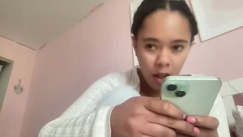 Goddess L online show from April 6, 2026, 8:26 am