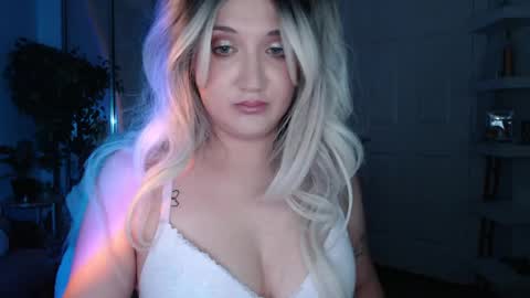 Goddess Emmy online show from March 26, 2026, 5:02 am