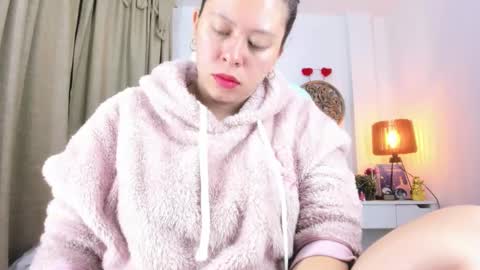 Goddess Jessica and slave Roger online show from October 7, 2025, 5:15 am