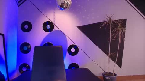 Julieta online show from February 8, 2026, 6:44 pm