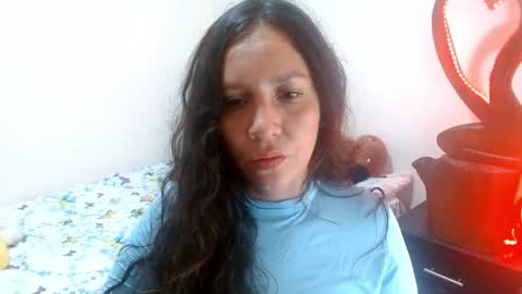 Snapshot of goddessnahi chatting on December 11, 2024, 8:04 am Naih Reyes online show from December 11, 2024, 8:04 am