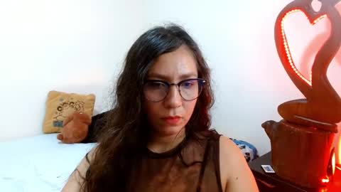 Snapshot of goddessnahi chatting on December 19, 2024, 3:51 am Naih Reyes online show from December 19, 2024, 3:51 am