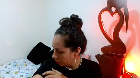 Snapshot of goddessnahi chatting on December 23, 2024, 1:29 am Naih Reyes online show from December 23, 2024, 1:29 am