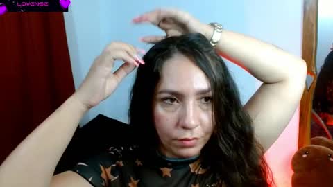 Snapshot of goddessnahi chatting on February 25, 2025, 2:14 am Naih Reyes online show from February 25, 2025, 2:14 am