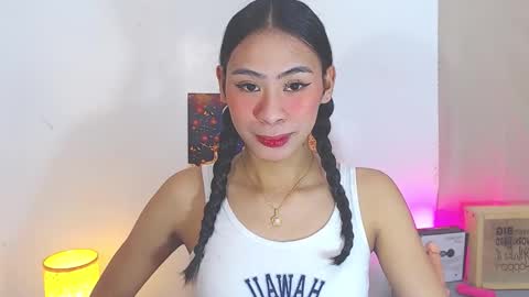 Kyla and Nian online show from November 16, 2025, 5:35 am