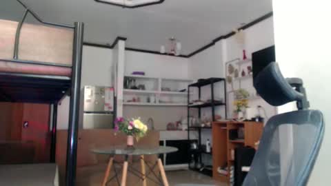 Eva online show from February 24, 2025, 2:19 am