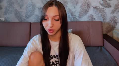 goddesssooul online show from March 26, 2026, 3:23 am