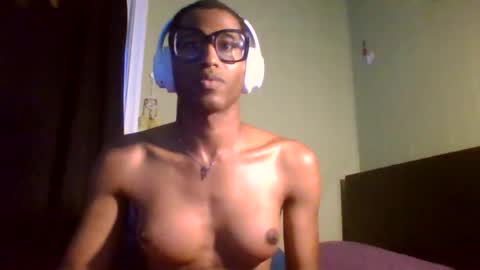 Snapshot of goddexx_kii chatting on May 15, 2026, 10:55 am goddexx_kii online show from May 15, 2026, 10:55 am