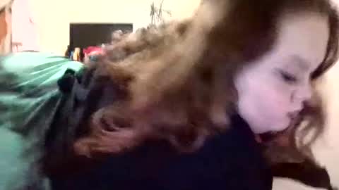 godessisabella online show from January 30, 2025, 8:32 am