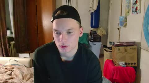 Snapshot of gofymcmouse chatting on November 2, 2025, 10:23 pm Daniel online show from November 2, 2025, 10:23 pm