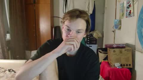 Snapshot of gofymcmouse chatting on November 3, 2025, 10:21 pm Daniel online show from November 3, 2025, 10:21 pm