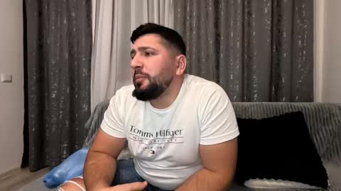 Snapshot of gold_alpha_boy chatting on November 19, 2025, 6:30 pm gold_alpha_boy online show from November 19, 2025, 6:30 pm