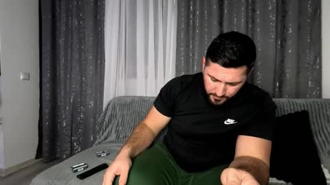 Snapshot of gold_alpha_boy chatting on November 20, 2025, 4:18 pm gold_alpha_boy online show from November 20, 2025, 4:18 pm