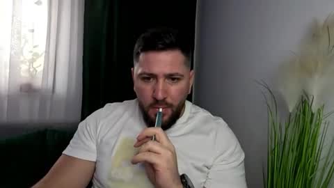 gold_alpha_boy online show from March 30, 2026, 12:17 pm