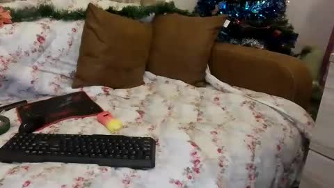 Ani online show from December 14, 2025, 10:25 pm