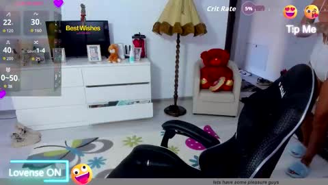 Nicole.. online show from September 16, 2025, 4:57 am